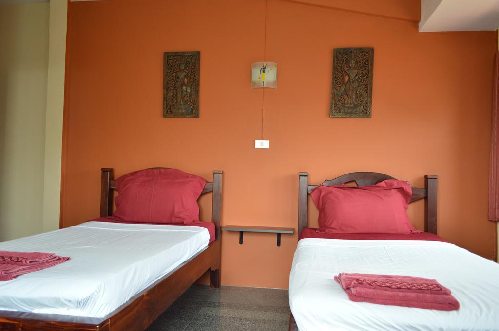 La Paillote Guest House Rayong Szoba fotó